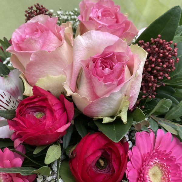 Blumenstrauß in rosa Bild 2